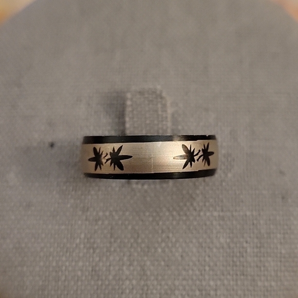 Private Label Other - 3/$30 Metal Black Silver Ganja Leaf Band Ring